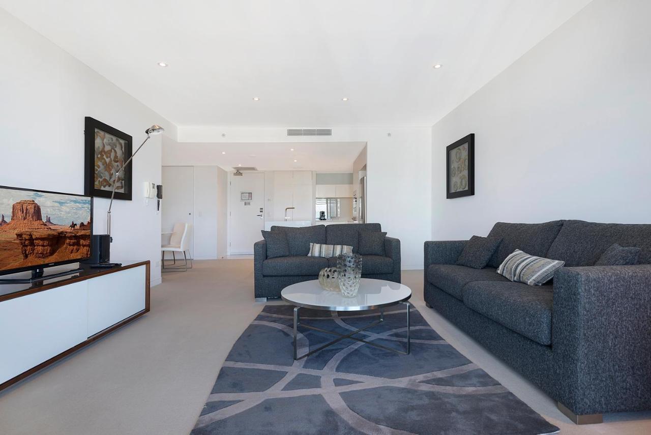 The Oracle Apartment *